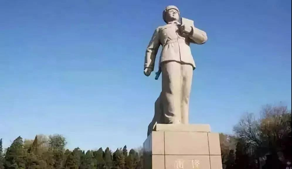 尋訪雷鋒足跡，感受雷鋒精神！——九九智能環(huán)保3.5學(xué)雷鋒紀(jì)念日主題黨日活動