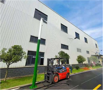 智能霧樁的主要組成設備包括哪些？