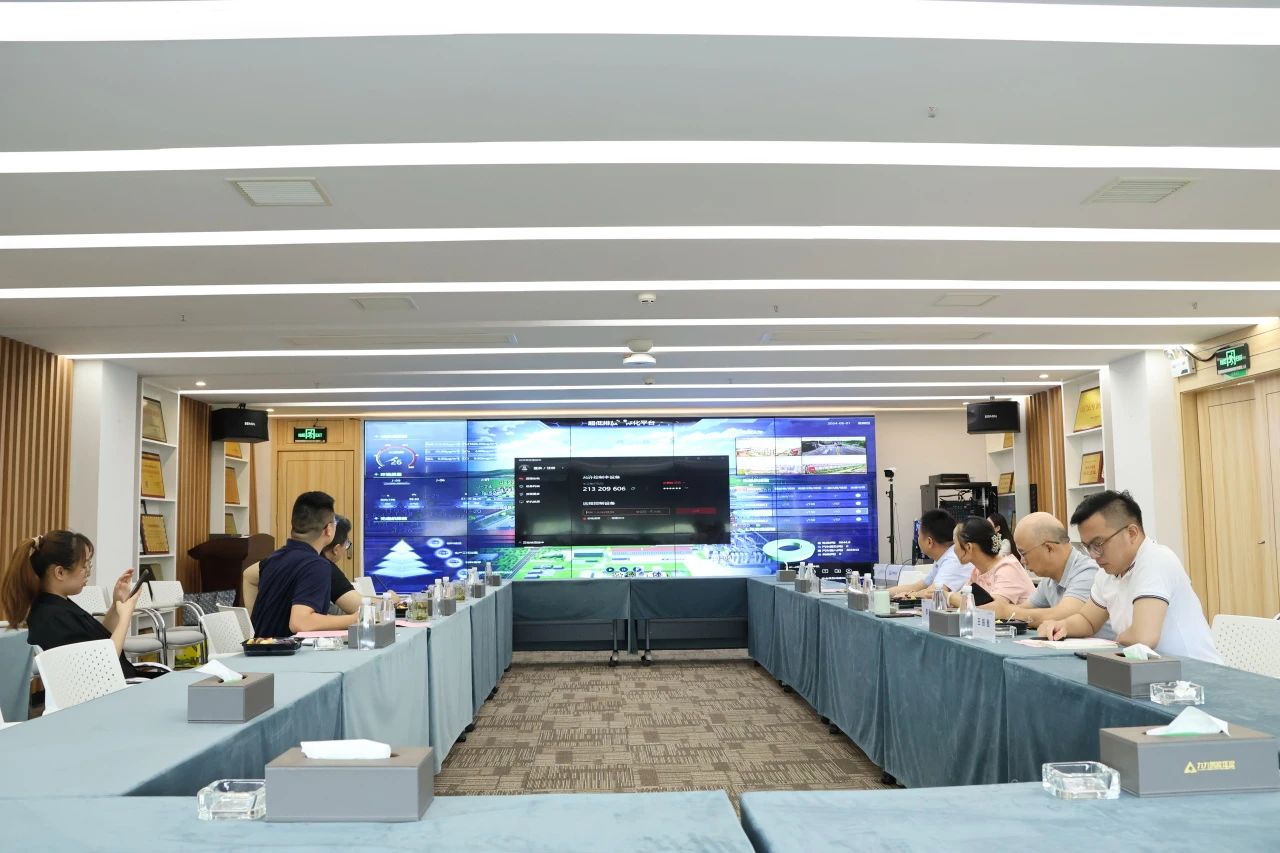 ?？低暩呒壐笨偛眯炝暶魃W臨九九展開座談交流